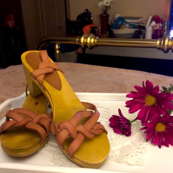 American Eagle Outfitters Shoes - Wooden retro heels